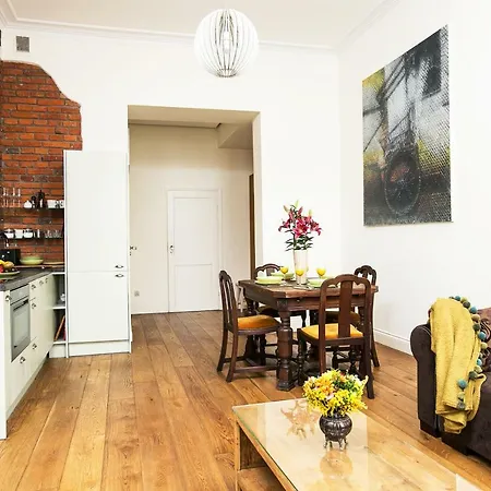 Old Town Brigue By Otium * クラクフ